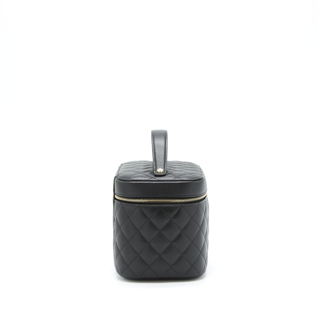 chanel-top-handle-vanity-case-caviar-black-with-lghw