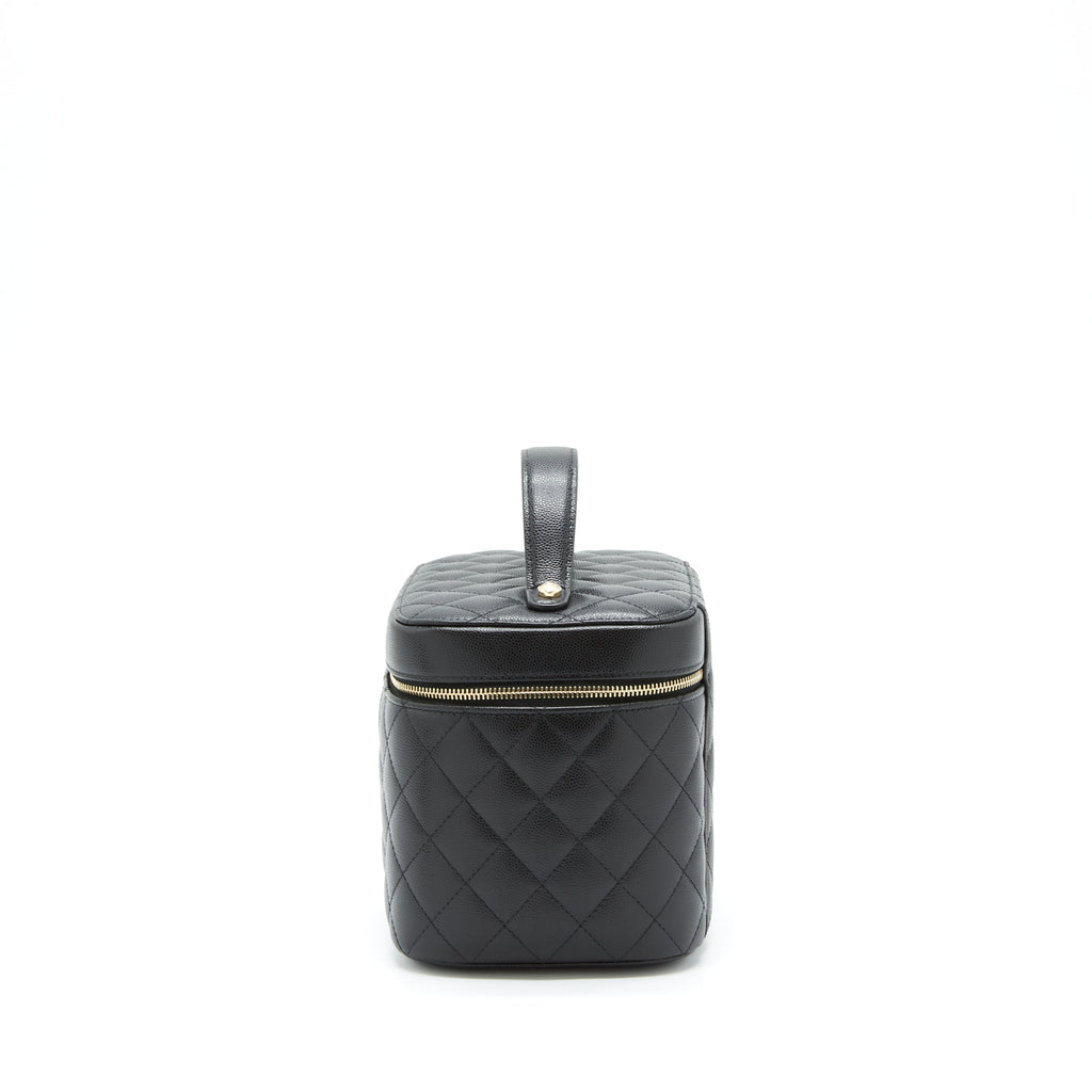 chanel-top-handle-vanity-case-caviar-black-with-lghw