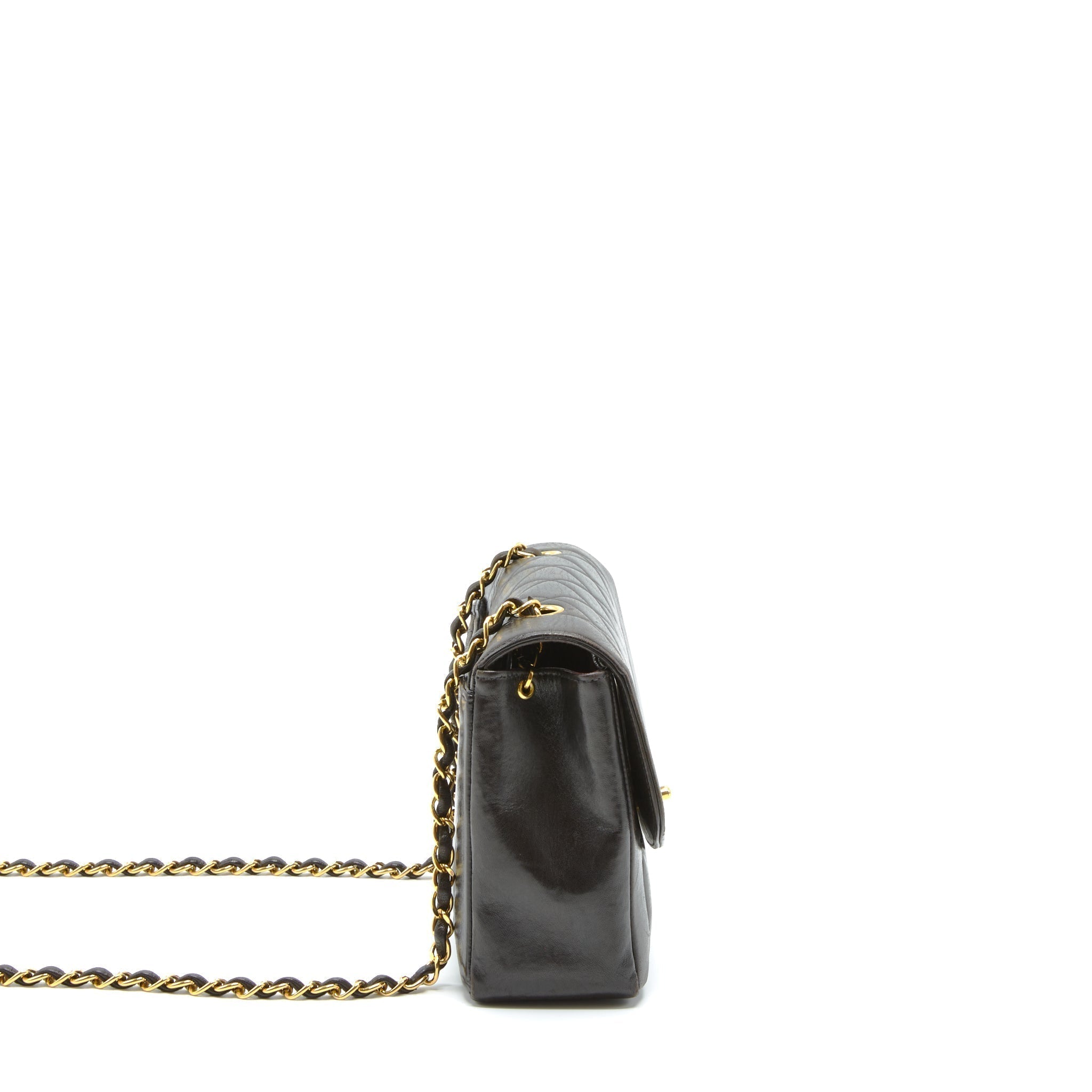 chanel-vintage-medium-diana-flap-bag-lambskin-black-ghw