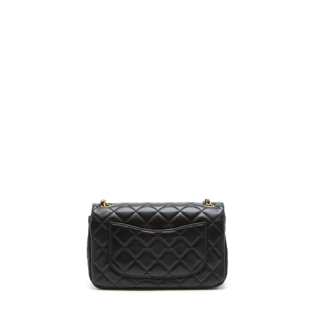 chanel-22s-pearl-crush-mini-rectangular-flap-bag-lambskin-black-ghw-microchip