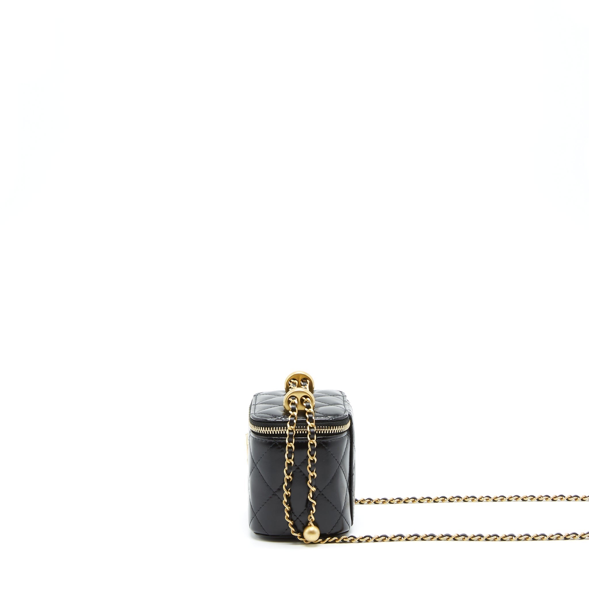 chanel-21a-gold-crush-mini-vanity-case-calfskin-black-brushed-ghw
