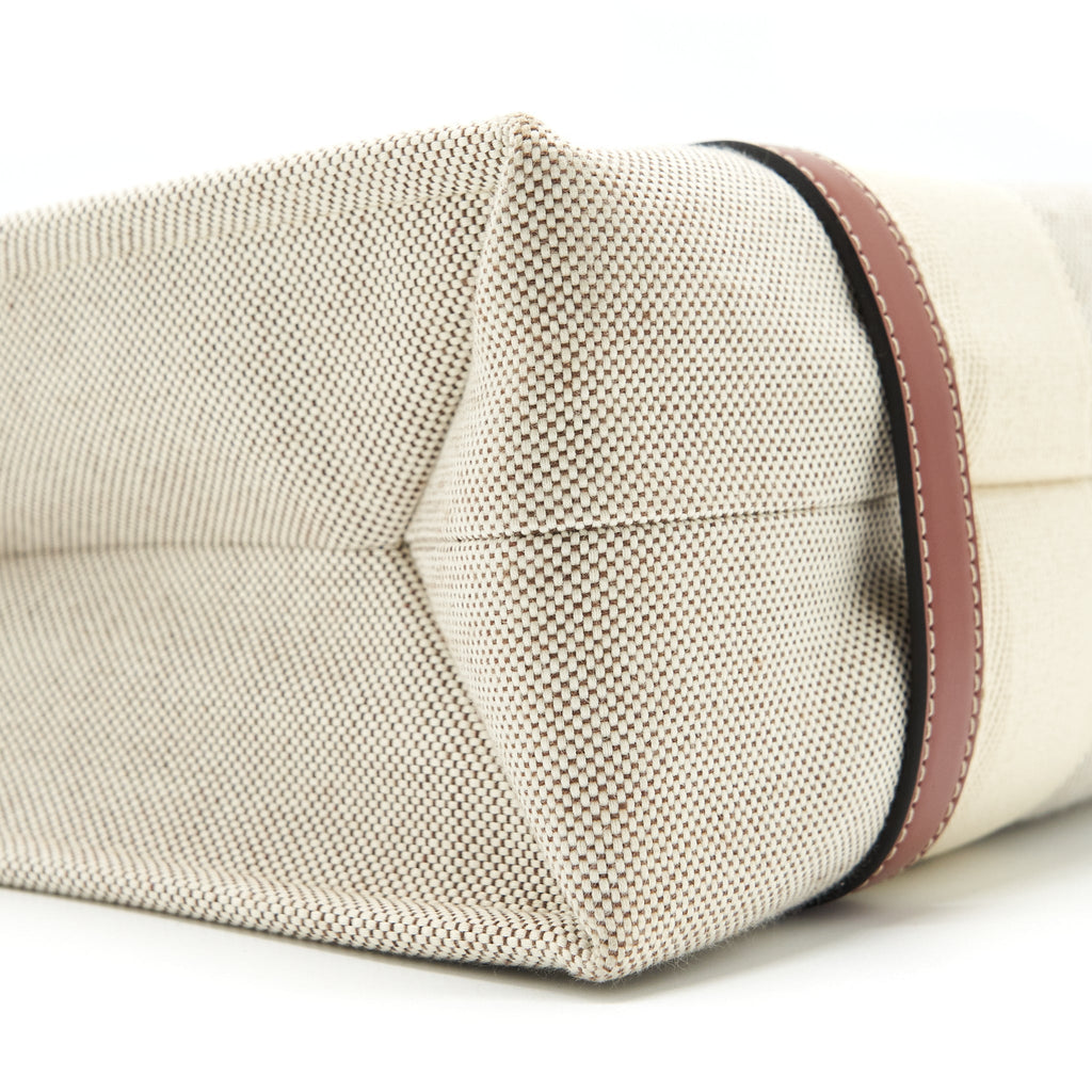 chloe-canvas-tote-shoulder-bag