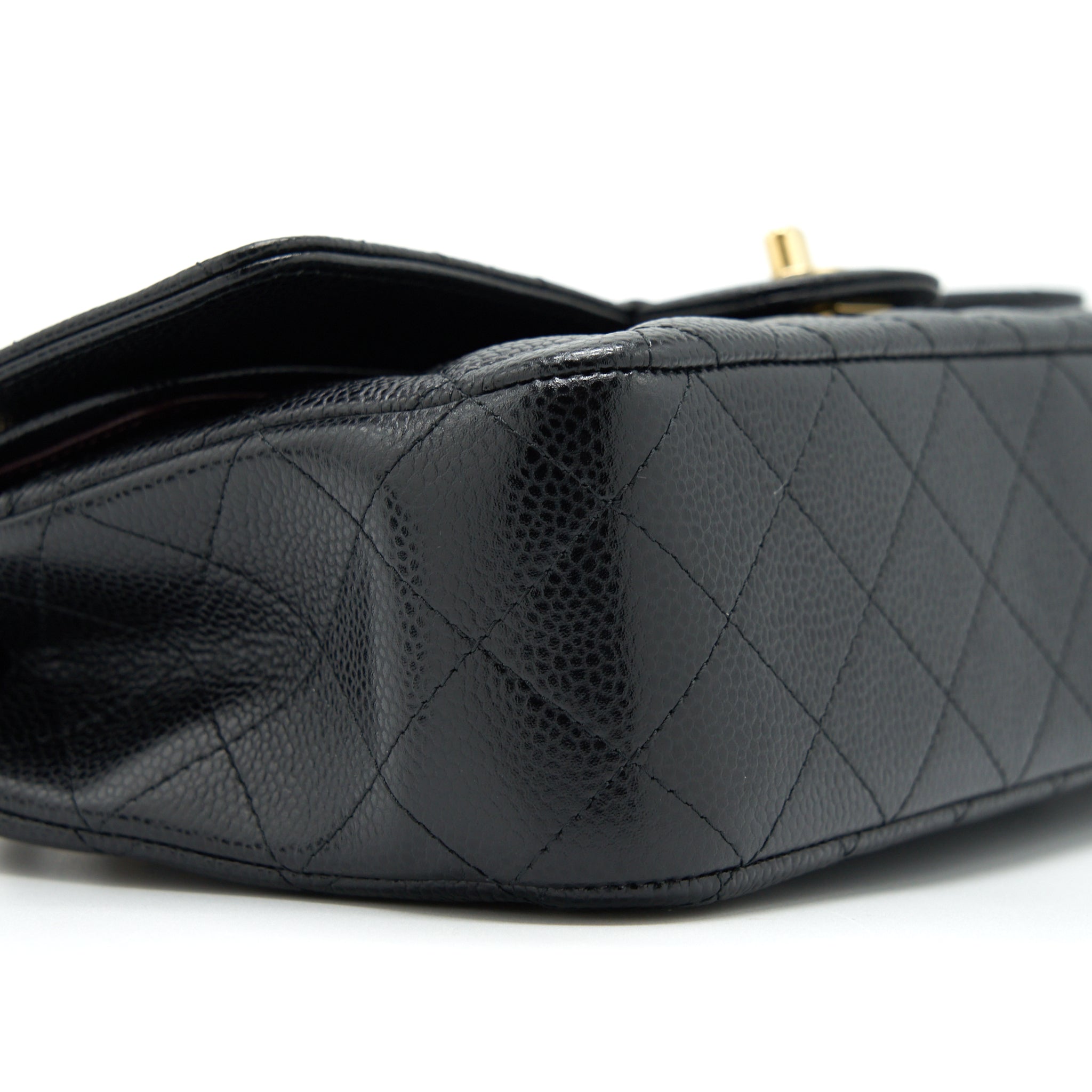chanel-classic-double-flap-bag-caviar-black-ghw