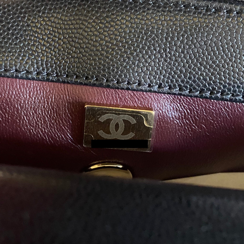 chanel-21k-small-coco-handle-24cm-caviar-black-lghw-1