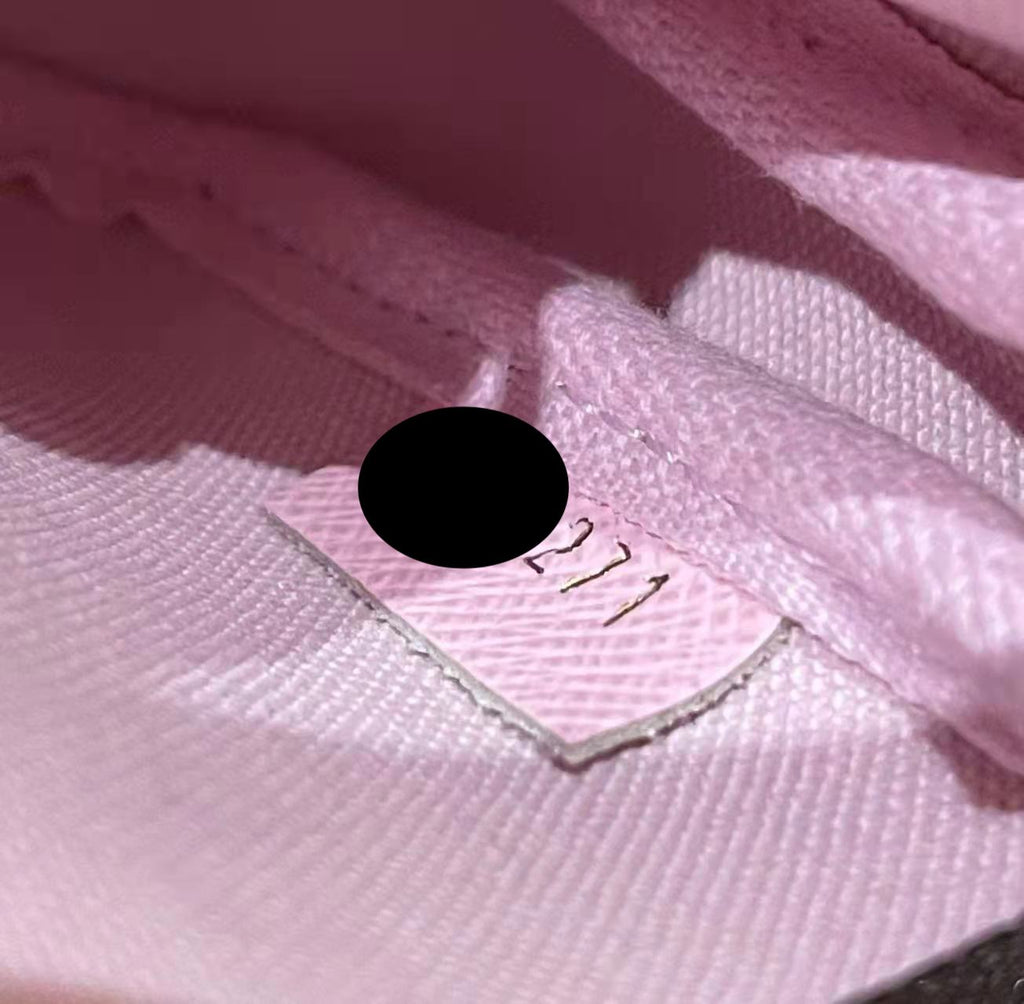 louis-vuitton-mini-pochette-accessories-2021-christmas-limited-edition-sakura