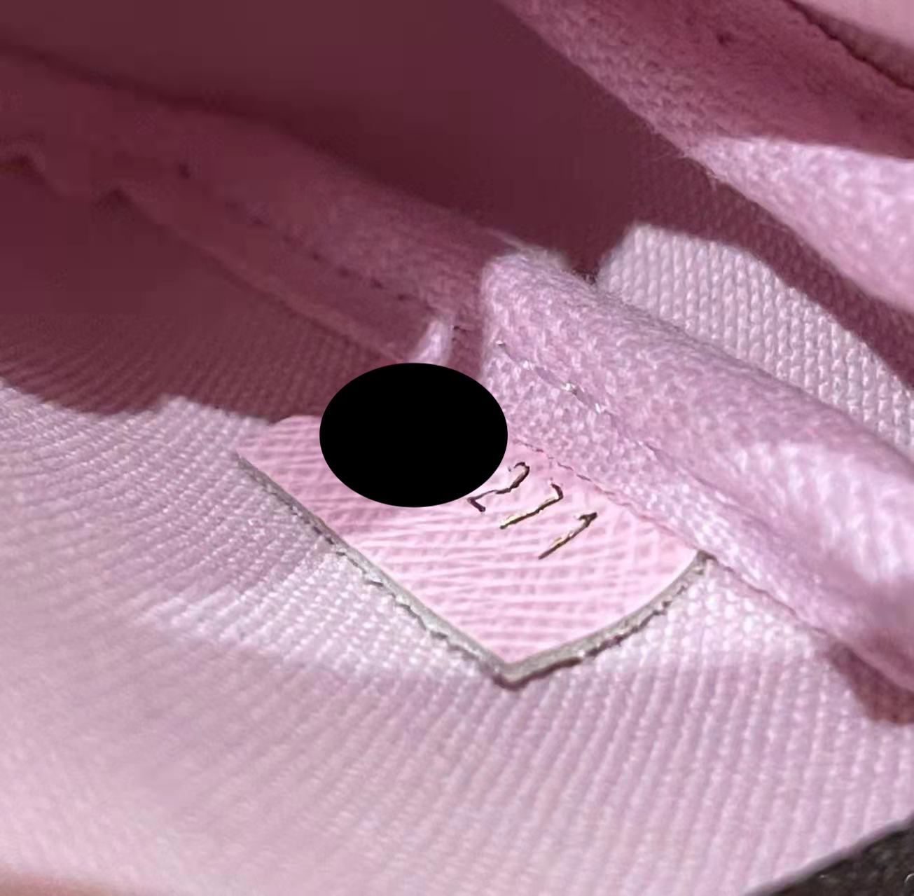 louis-vuitton-mini-pochette-accessories-2021-christmas-limited-edition-sakura