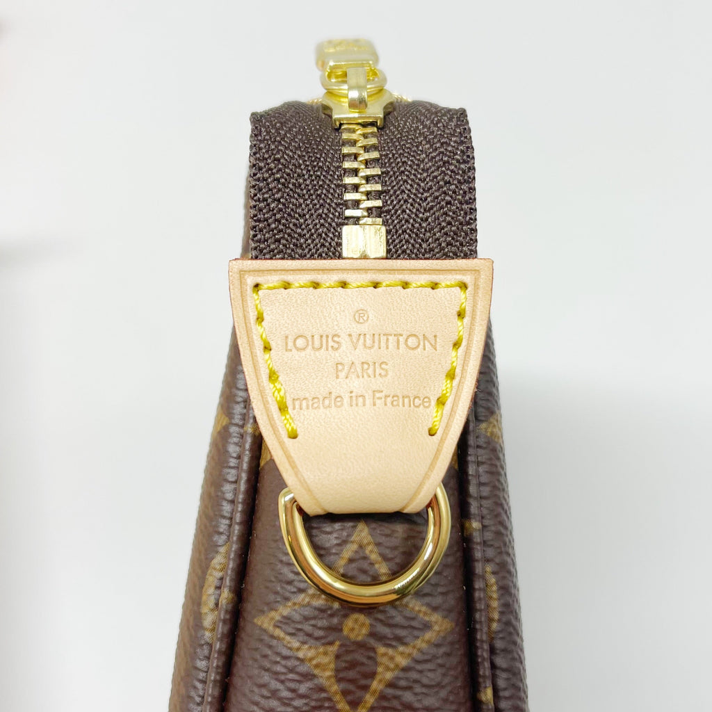 louis-vuitton-pochette-accessories-monogram