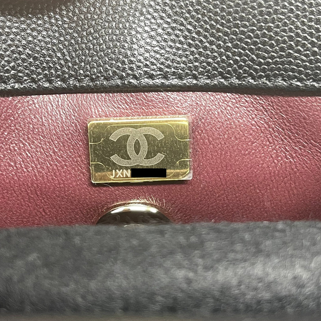 chanel-21k-small-coco-handle-24cm-caviar-black-lghw