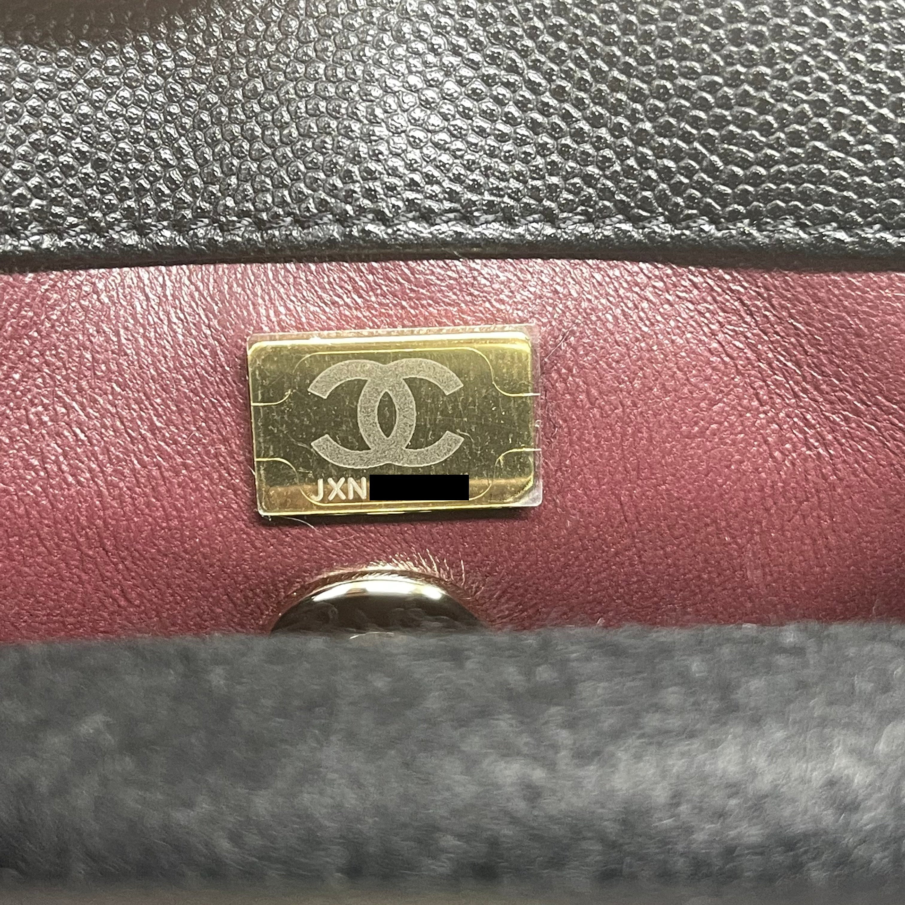 chanel-21k-small-coco-handle-24cm-caviar-black-lghw