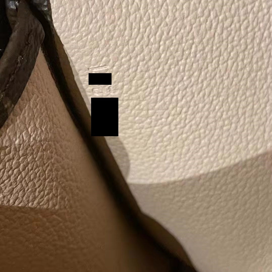 louis-vuitton-toiletry-pochette-19-monogram-canvas