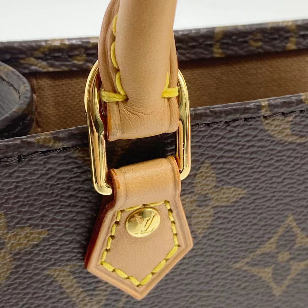 louis-vuitton-petit-sac-plat-monogram-canvas-1