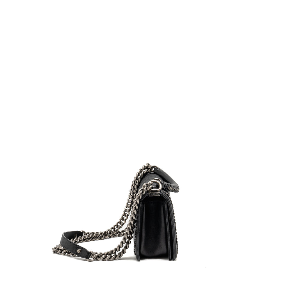 chanel-top-handle-boy-bag-limited-edition-grained-calfskin-black-ruthenium-silver-hardware-copy