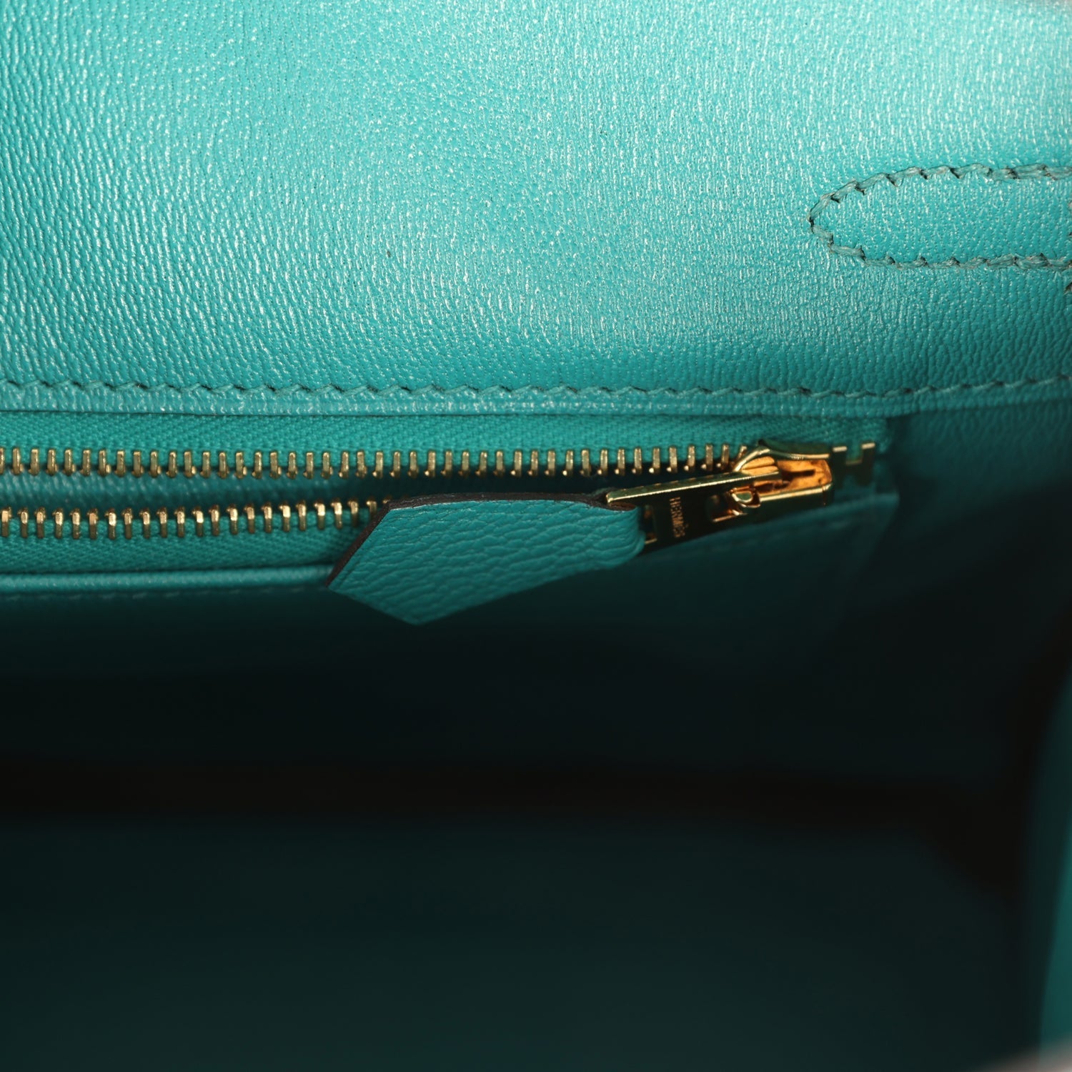 Birkin 25 Bleu Paon Matte Alligator Gold Hardware Bag