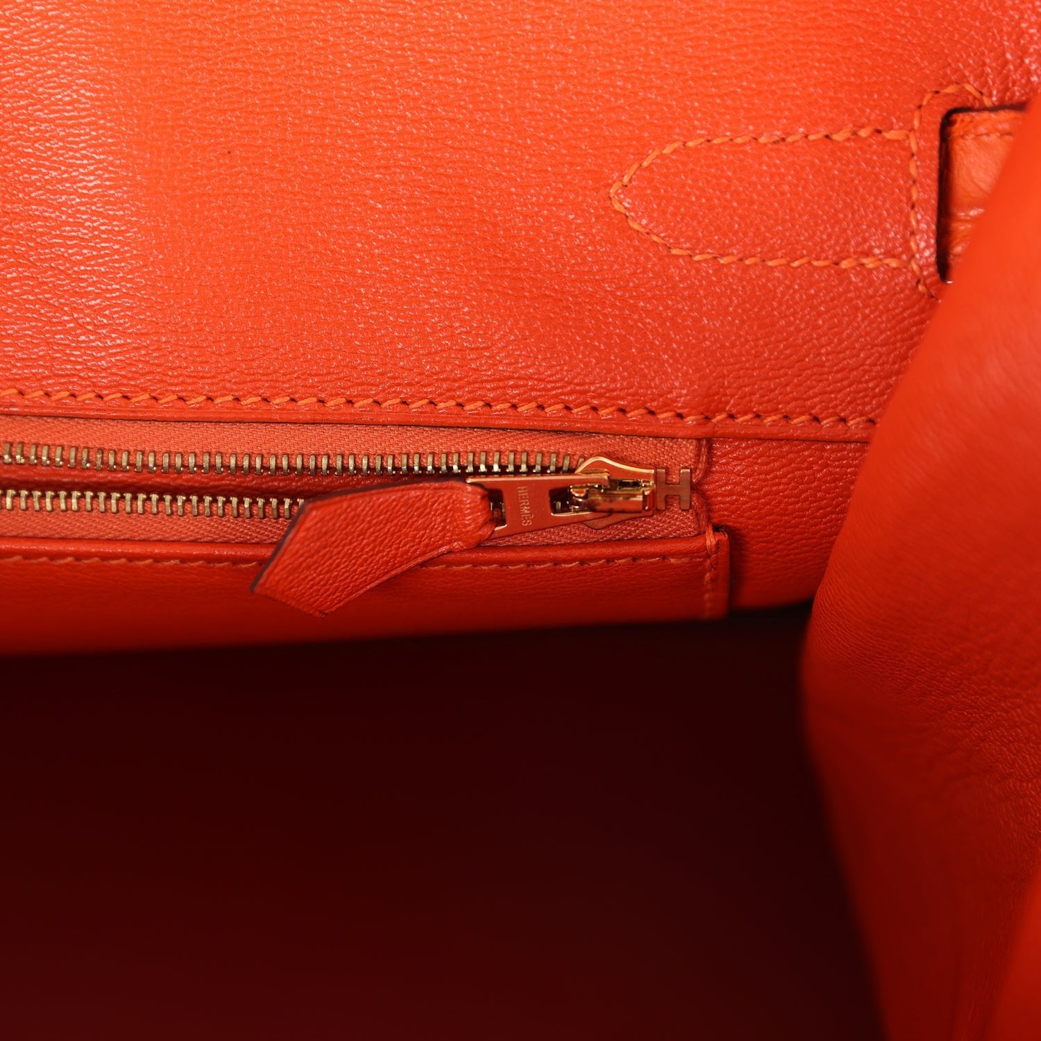 Birkin 35 Feu Matte Alligator Gold Hardware