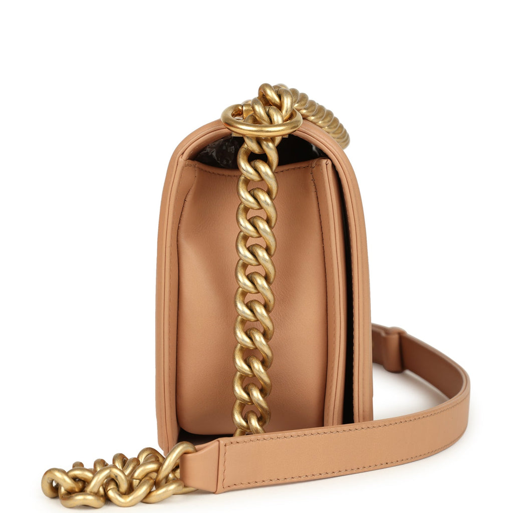 pre-owned-chanel-medium-boy-bag-dark-beige-lambskin-antique-gold-metal