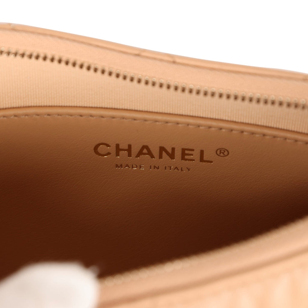 chanel-19-hobo-bag-beige-aged-calfskin-brushed-gold-metal