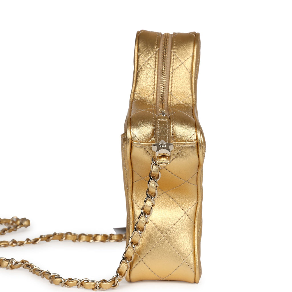 chanel-star-bag-metallic-gold-lambskin-gold-metal-1