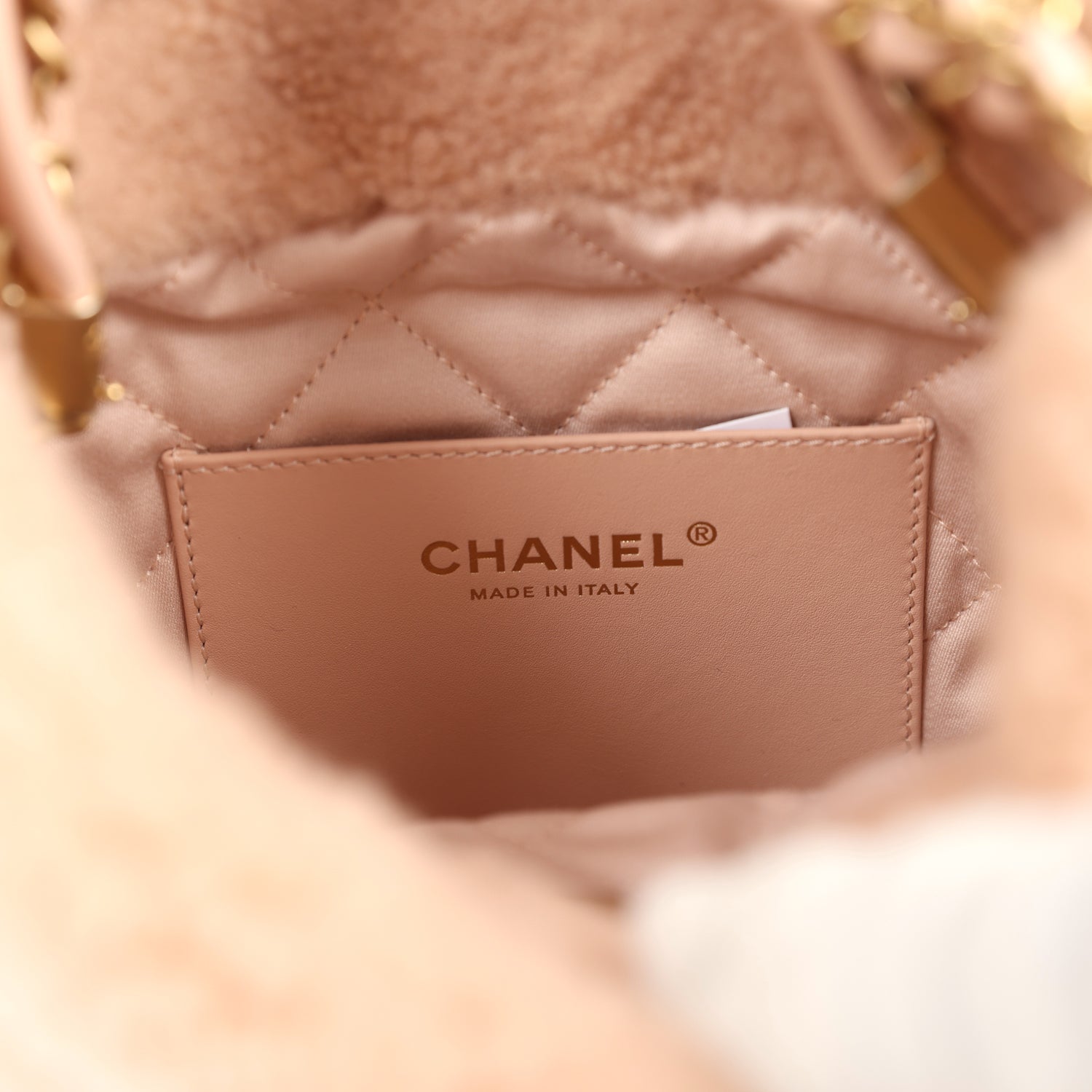 chanel-mini-22-bag-light-pink-shearling-gold-metal