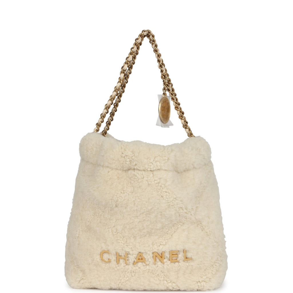 chanel-mini-22-bag-ecru-shearling-gold-metal