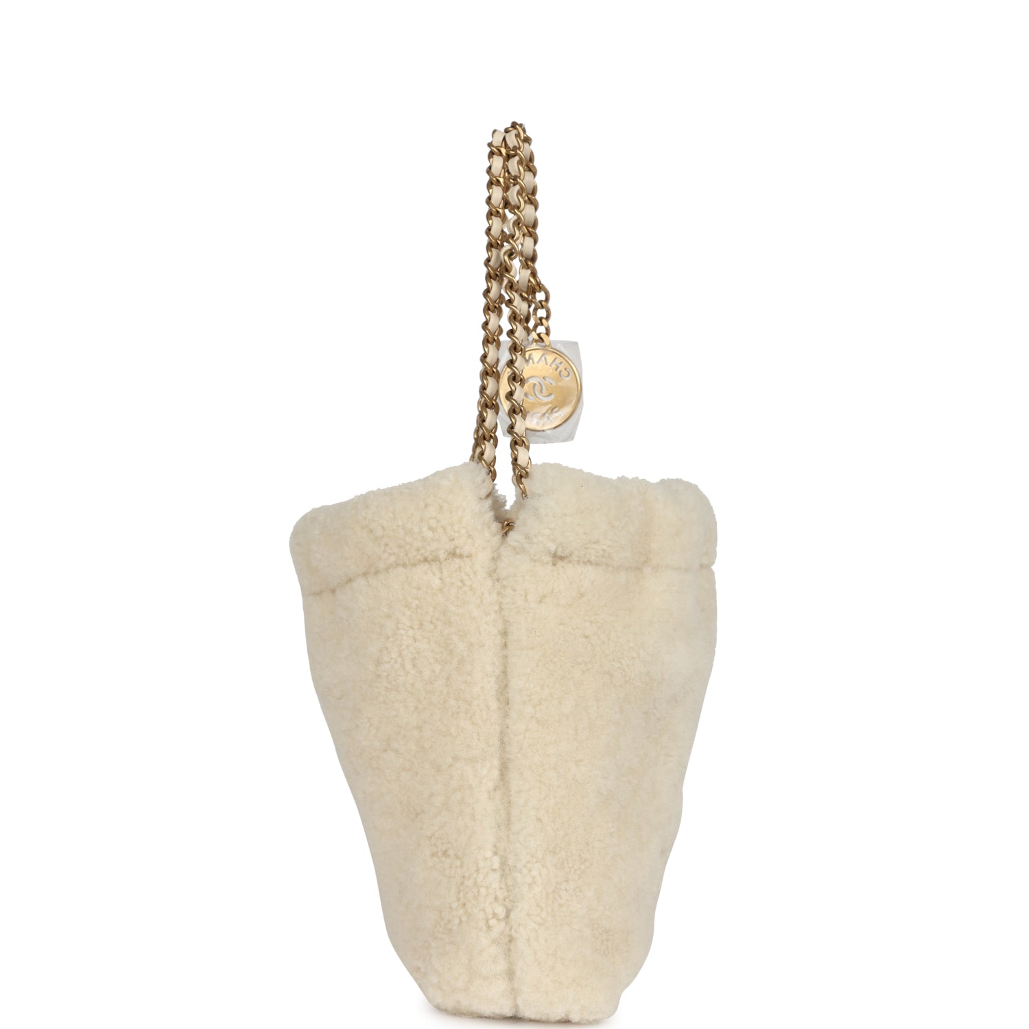 chanel-mini-22-bag-ecru-shearling-gold-metal