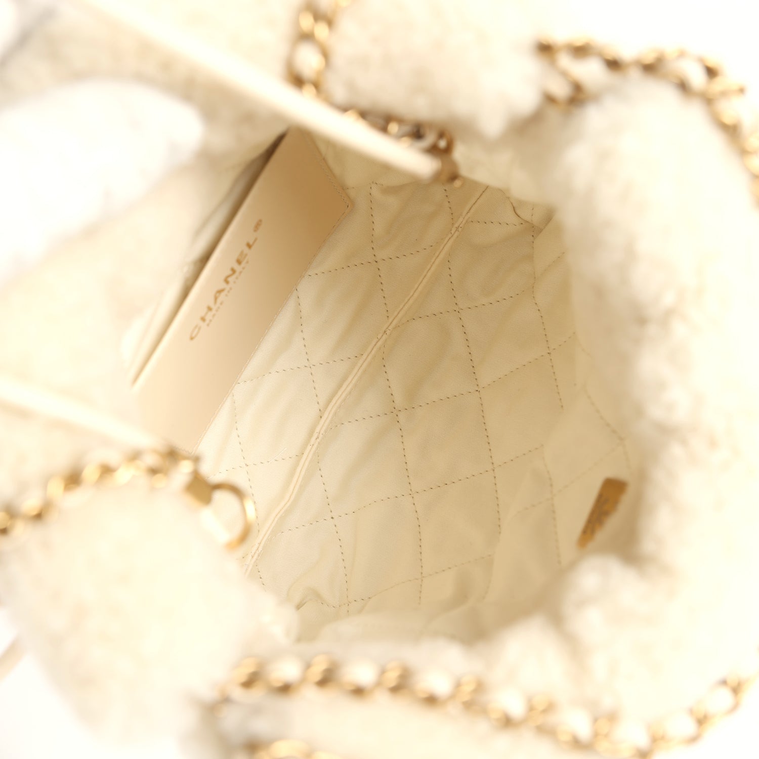chanel-mini-22-bag-ecru-shearling-gold-metal