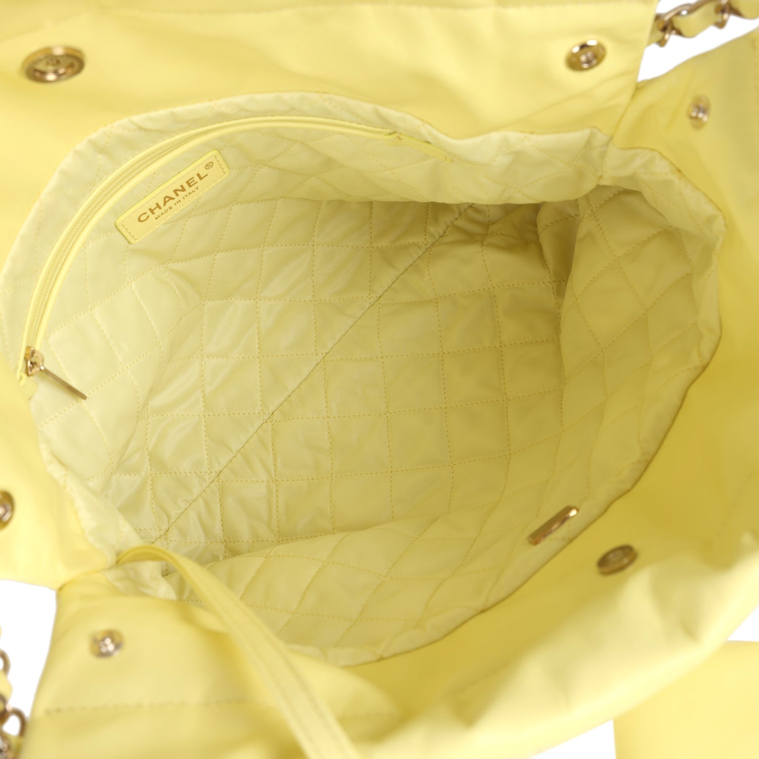 chanel-small-22-bag-yellow-shiny-calfskin-brushed-gold-metal