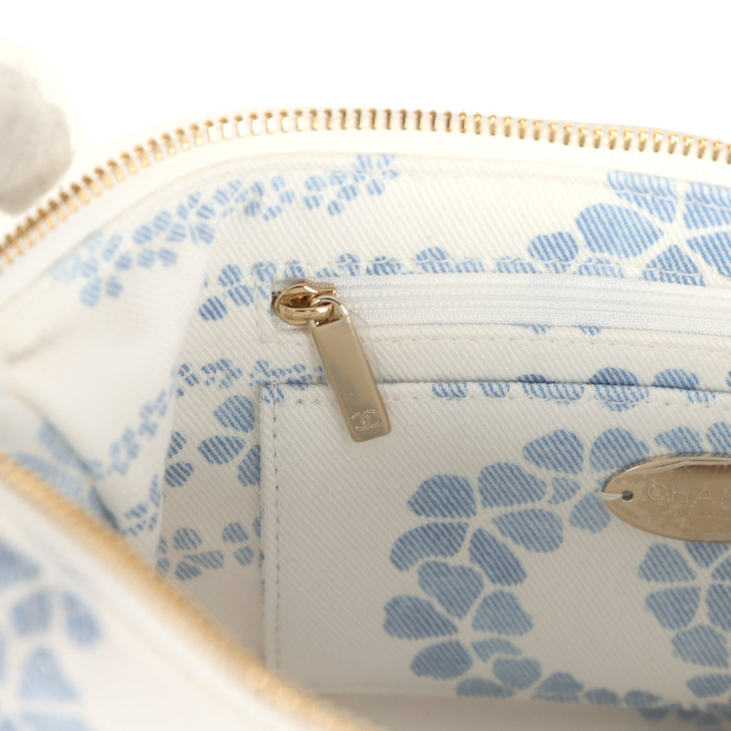 chanel-large-coco-beach-hobo-bag-in-white-and-blue-denim-light-gold-metal