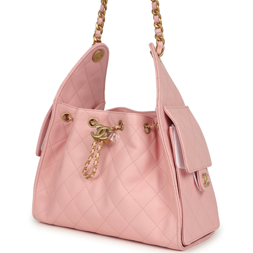 chanel-small-25-hobo-bag-light-pink-caviar-antique-gold-metal-5