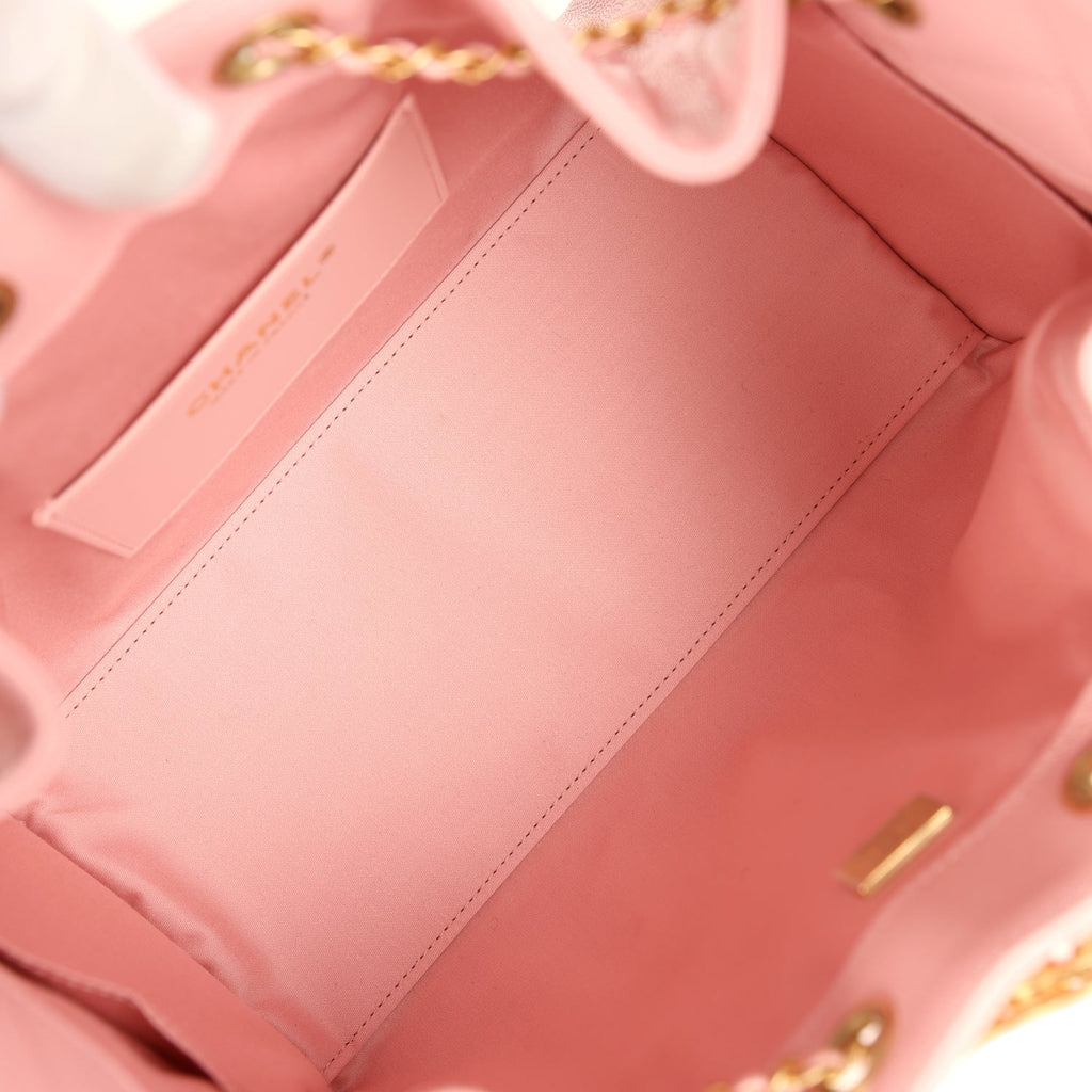chanel-small-25-hobo-bag-light-pink-caviar-antique-gold-metal-5