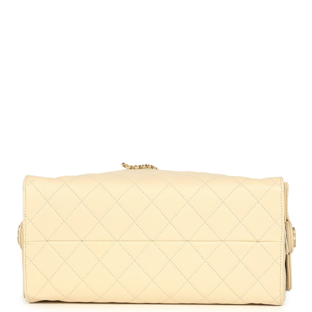 chanel-medium-25-hobo-bag-light-beige-caviar-antique-gold-metal