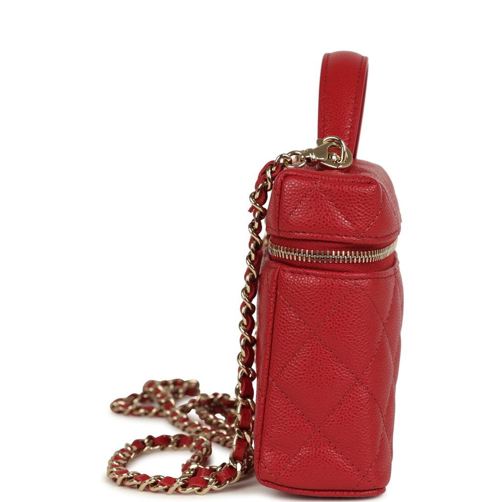 chanel-top-handle-long-vanity-case-with-chain-red-shiny-caviar-light-gold-metal-1
