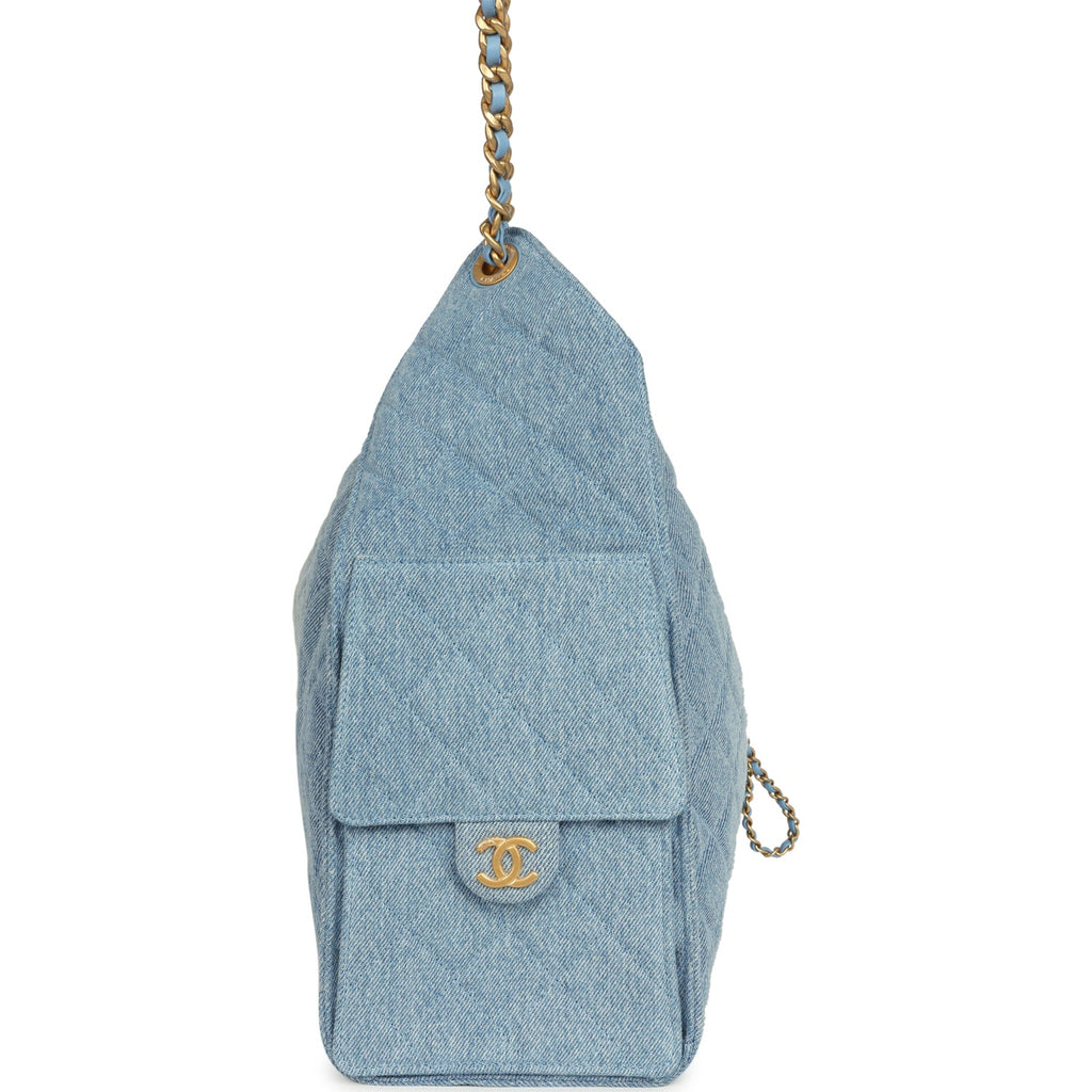 chanel-medium-25-hobo-bag-light-blue-washed-denim-antique-gold-metal-1