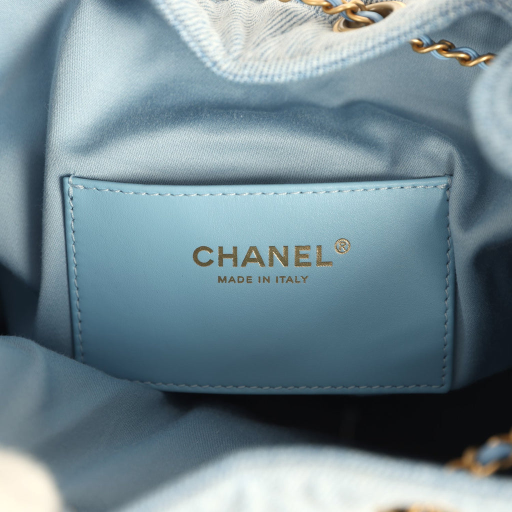 chanel-medium-25-hobo-bag-light-blue-washed-denim-antique-gold-metal-1