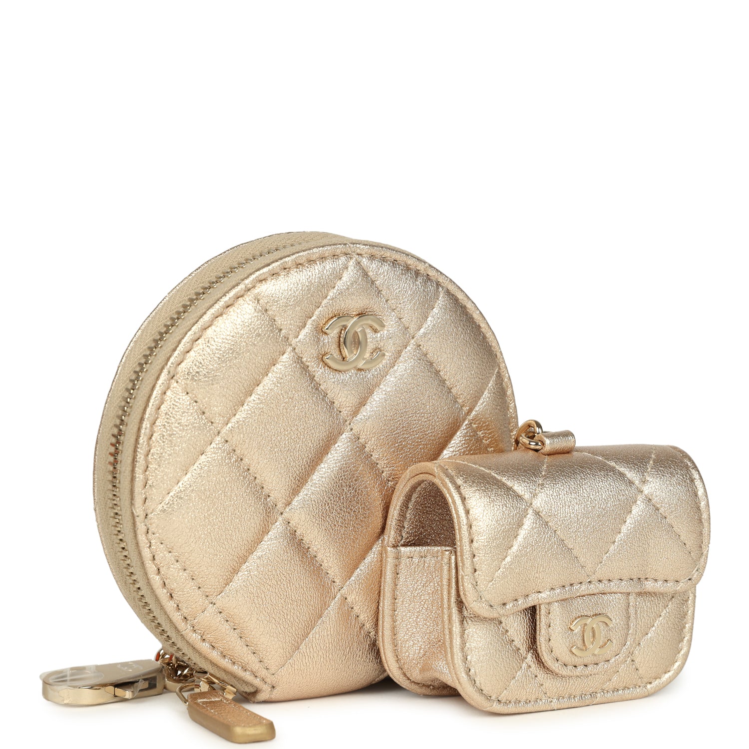 chanel-round-clip-on-coin-purse-and-airpod-pro-case-metallic-gold-goatskin-light-gold-metal-1