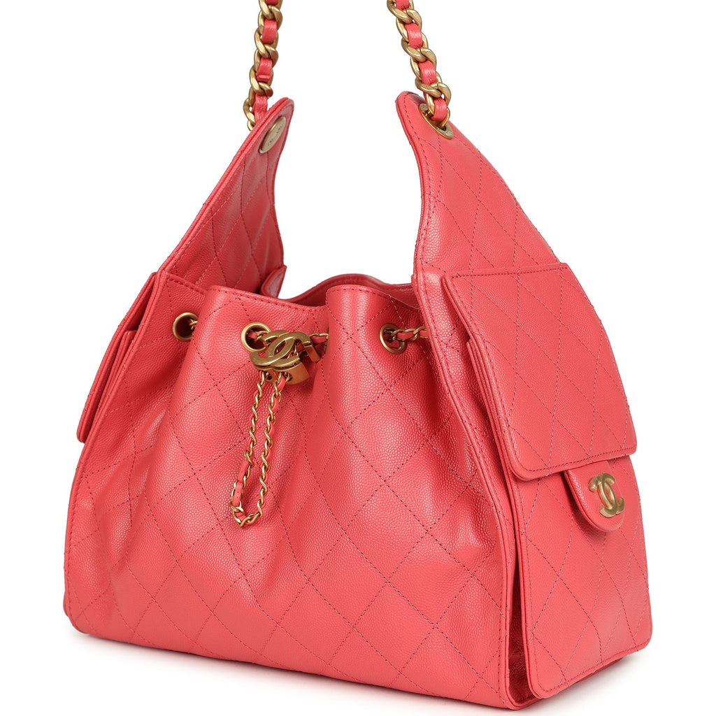 chanel-small-25-hobo-bag-coral-pink-caviar-antique-gold-metal-2