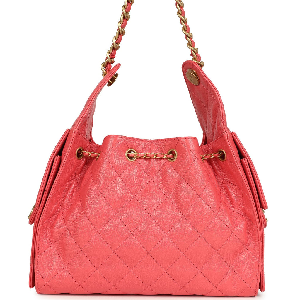 chanel-small-25-hobo-bag-coral-pink-caviar-antique-gold-metal-2