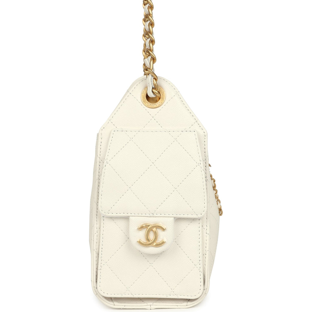 chanel-mini-25-hobo-bag-white-caviar-antique-gold-metal-3