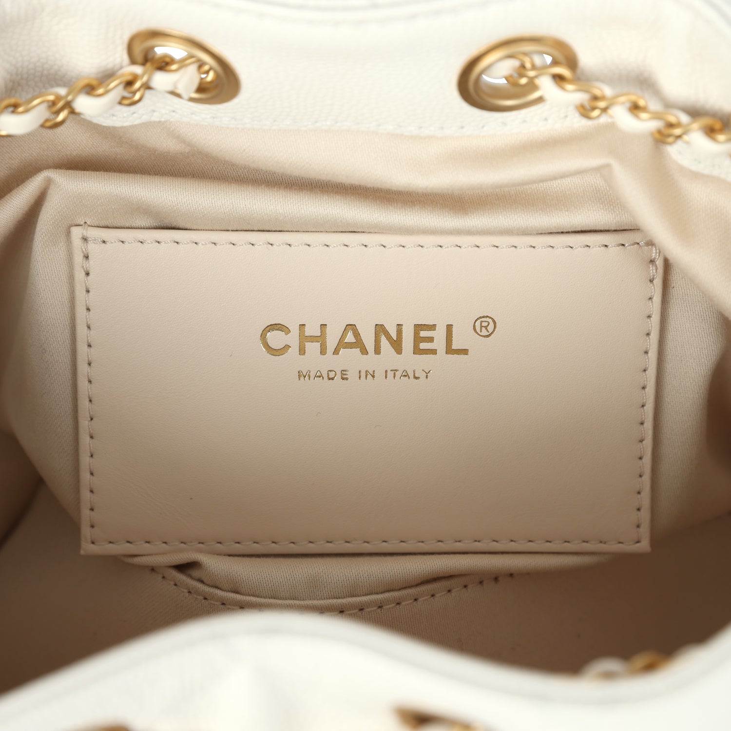 chanel-mini-25-hobo-bag-white-caviar-antique-gold-metal-3