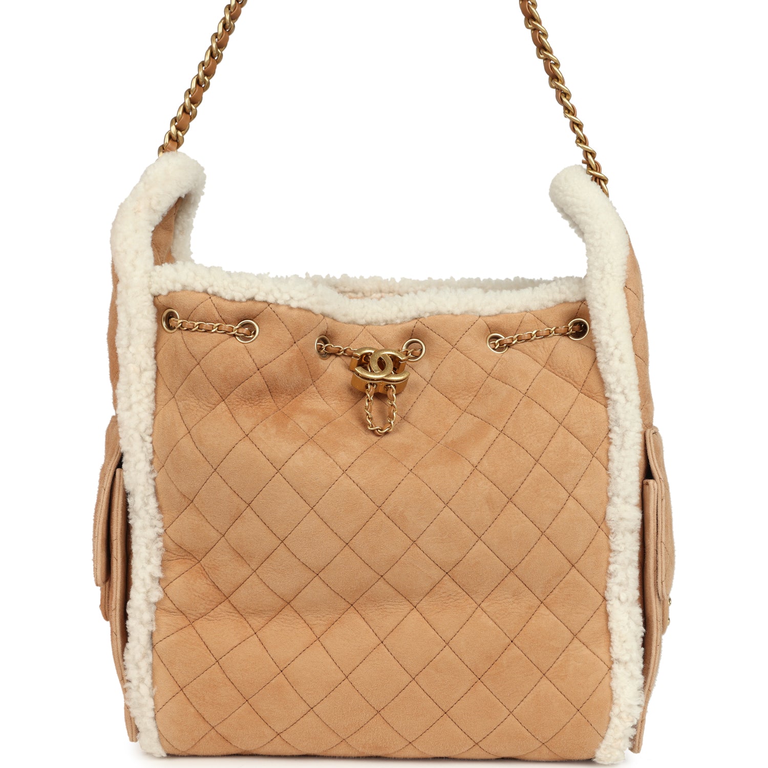 chanel-medium-25-hobo-bag-beige-suede-and-white-shearling-antique-gold-metal