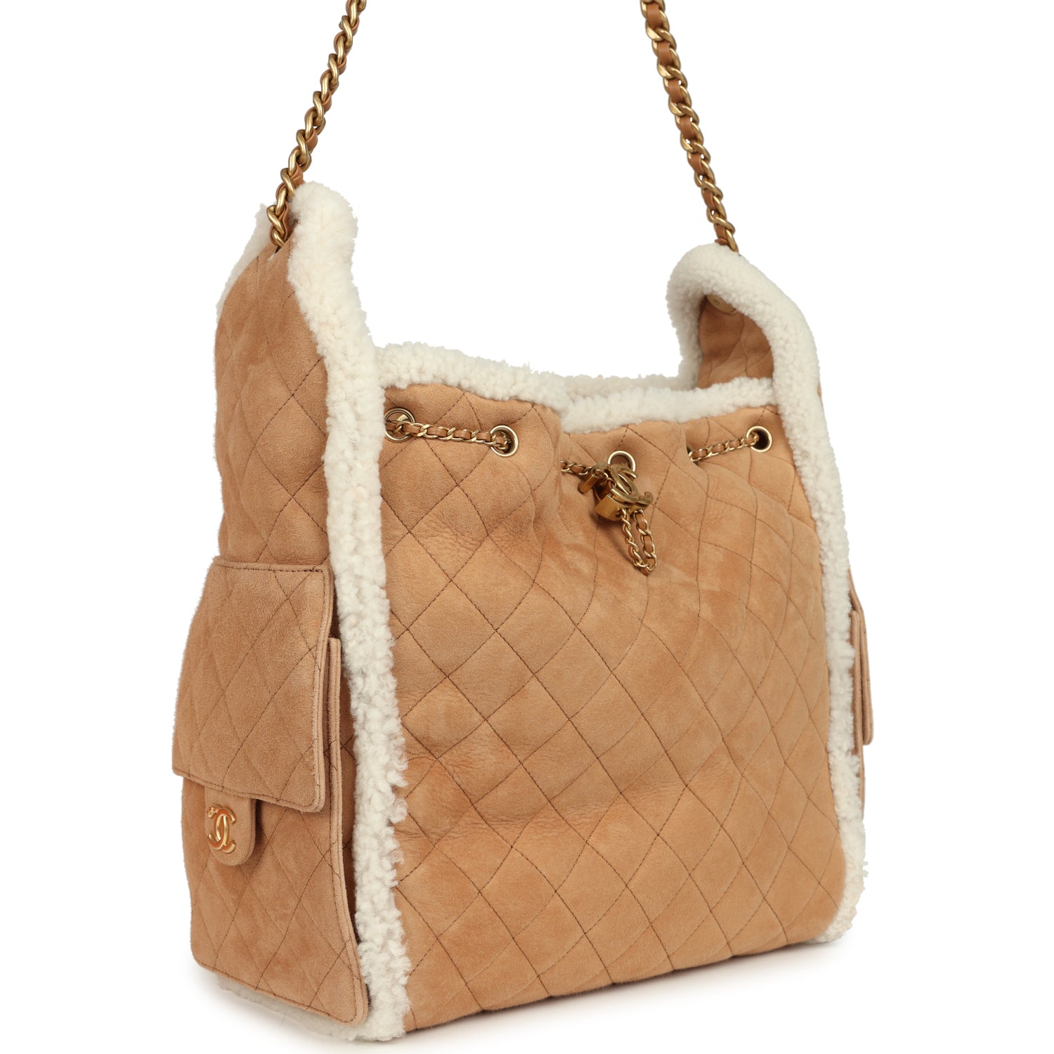 chanel-medium-25-hobo-bag-beige-suede-and-white-shearling-antique-gold-metal