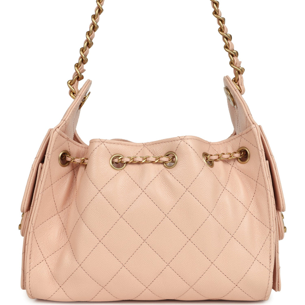 chanel-mini-25-hobo-bag-light-pink-caviar-antique-gold-metal-4
