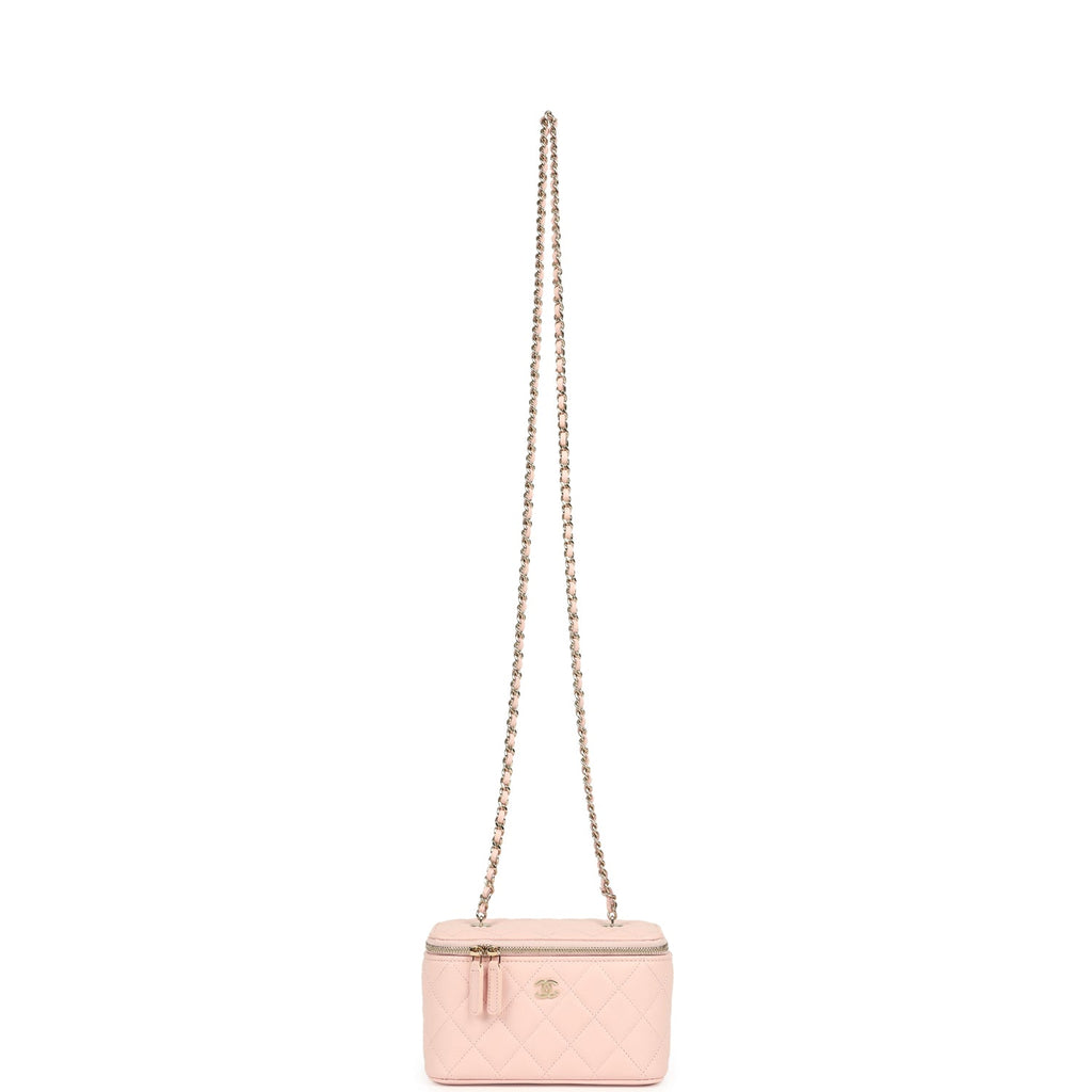 chanel-small-classic-vanity-case-light-pink-shiny-caviar-light-gold-metal