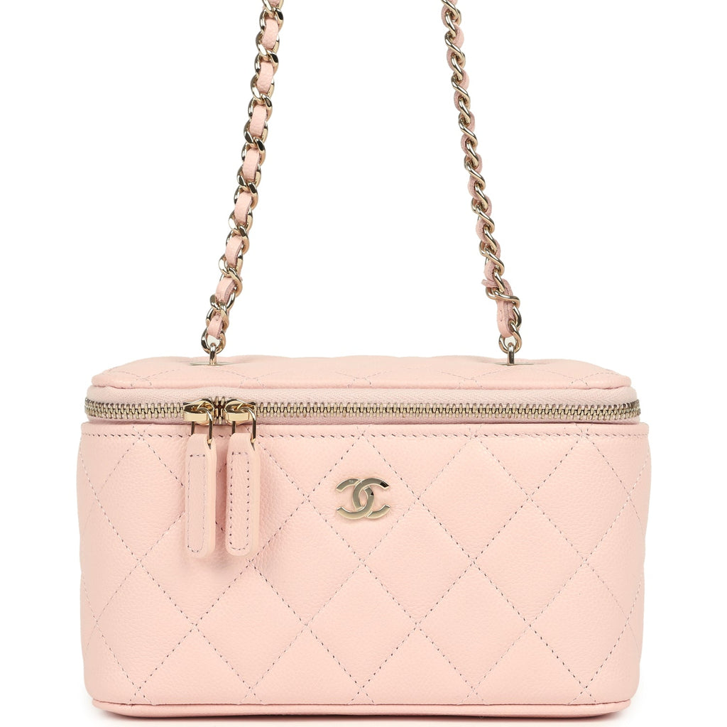 chanel-small-classic-vanity-case-light-pink-shiny-caviar-light-gold-metal