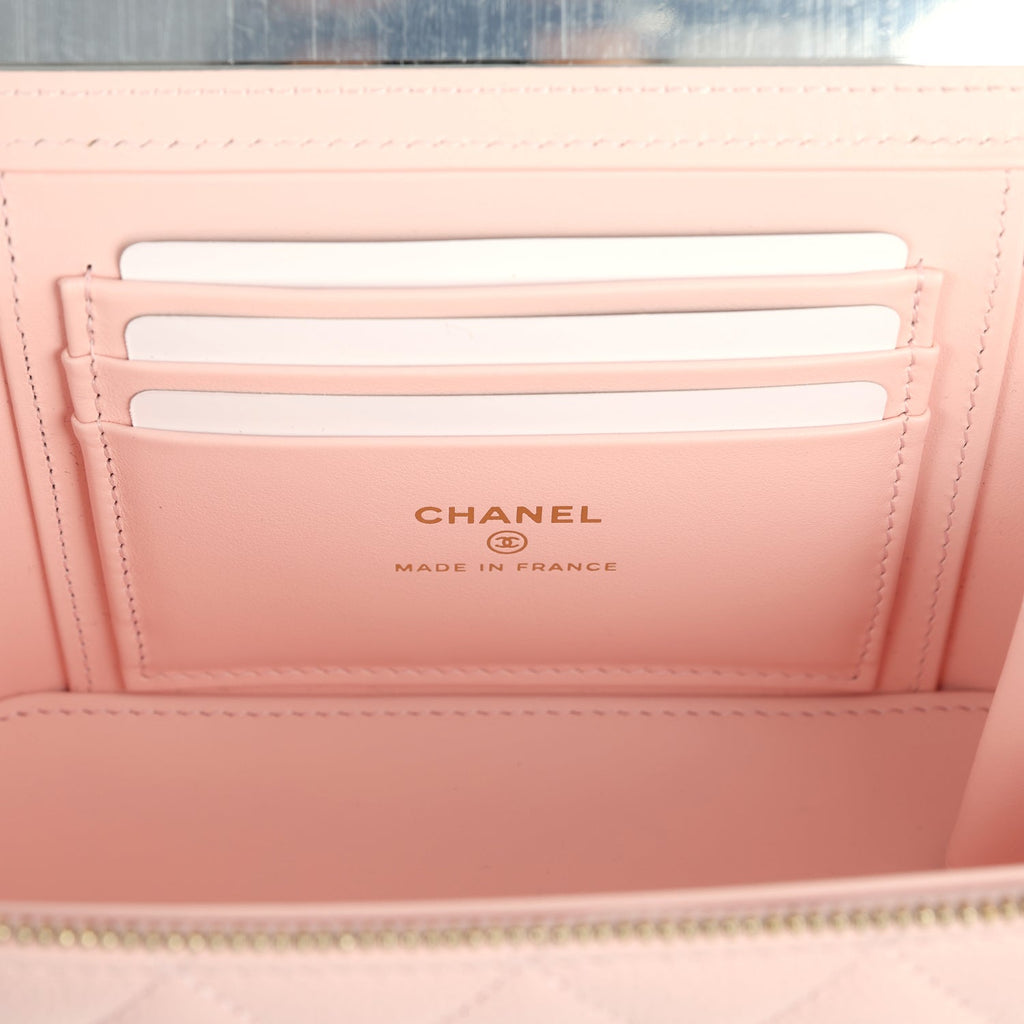 chanel-small-classic-vanity-case-light-pink-shiny-caviar-light-gold-metal