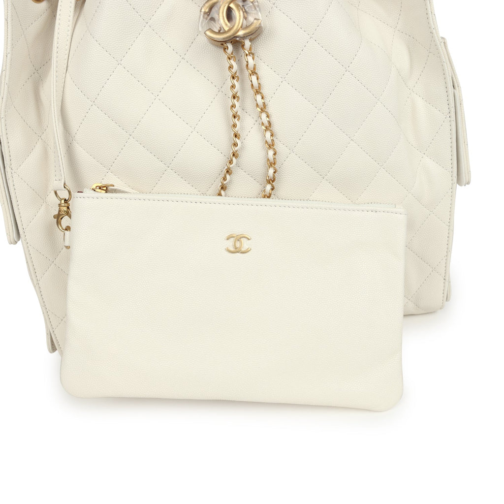 chanel-medium-25-hobo-bag-white-caviar-antique-gold-metal-5
