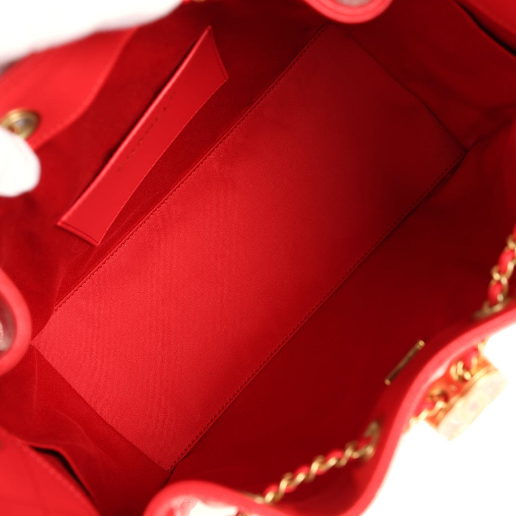 chanel-small-25-hobo-bag-dark-red-caviar-antique-gold-metal-1