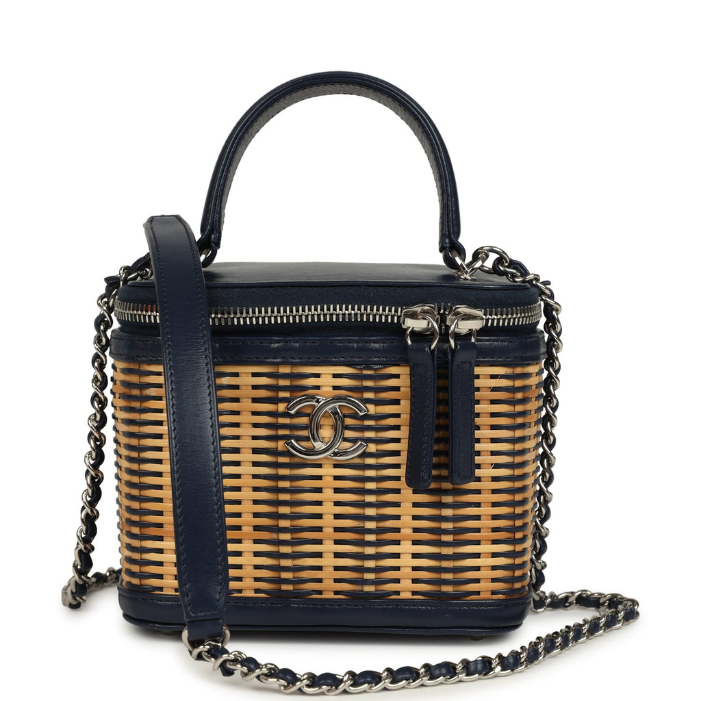 pre-owned-chanel-small-top-handle-vanity-case-beige-raffia-and-navy-calfskin-silver-metal