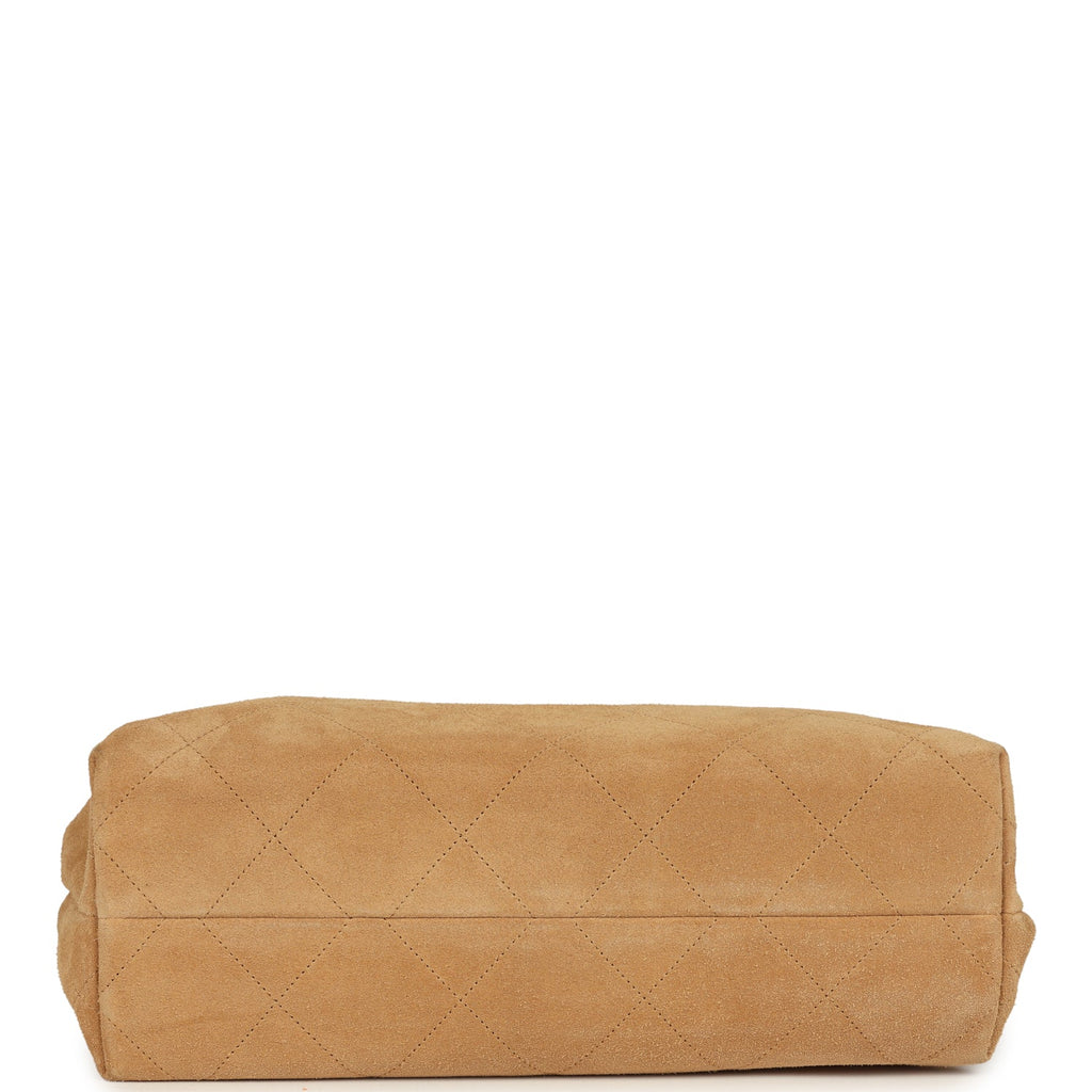 chanel-maxi-hobo-bag-beige-suede-antique-gold-metal