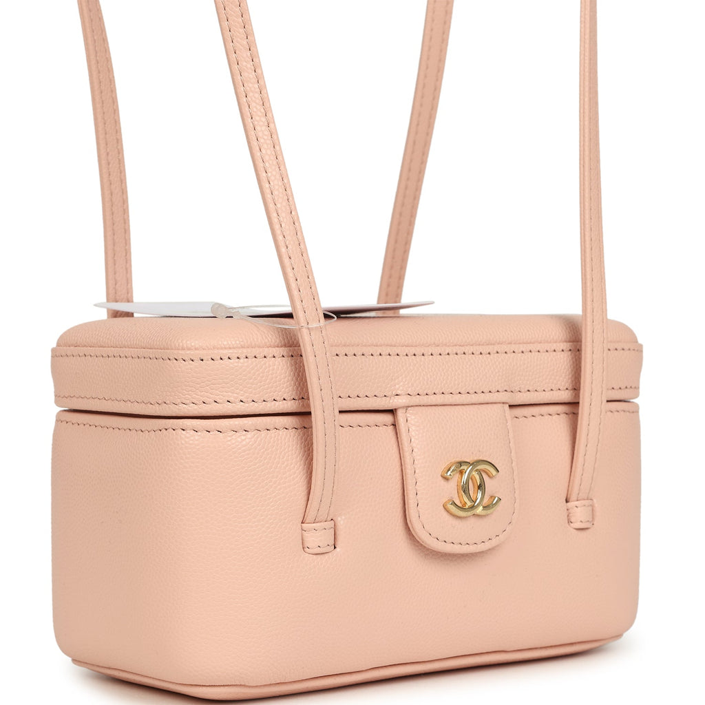 chanel-preppy-coco-long-vanity-with-straps-light-pink-shiny-caviar-brushed-gold-metal