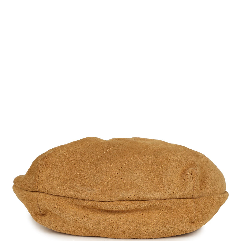chanel-small-pouch-beige-suede-tortoiseshell-metal-1